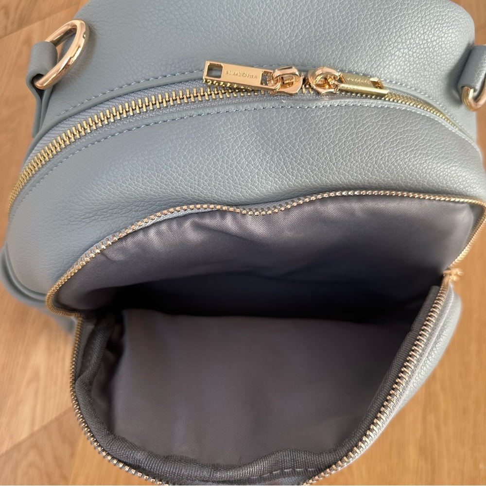 Medium Sized Backpack - Picture 7 of 9